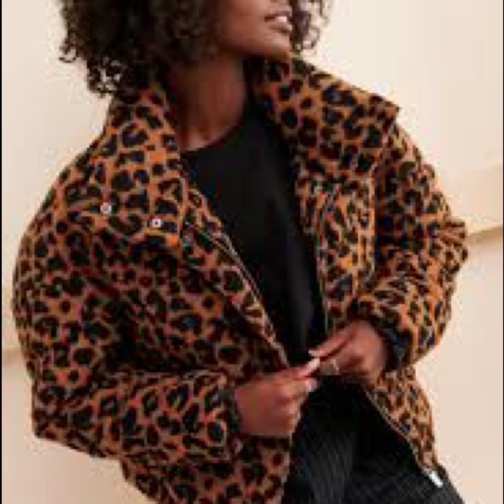 Leopard puffer bomber coat 🐆